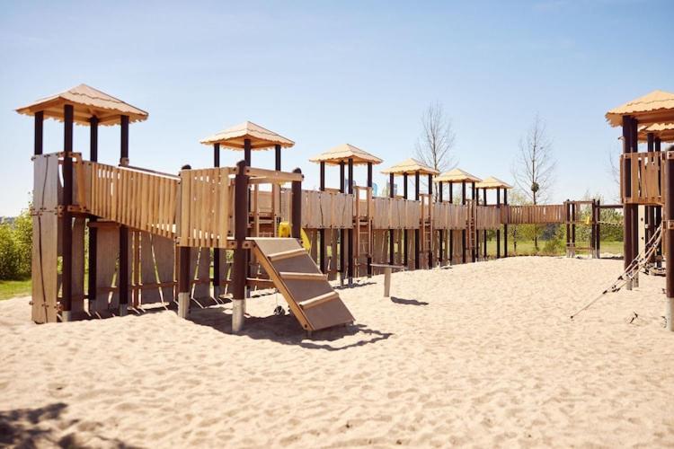 Dobbin-Linstow Holiday Resort Van Der Valk, Linstow מראה חיצוני תמונה
